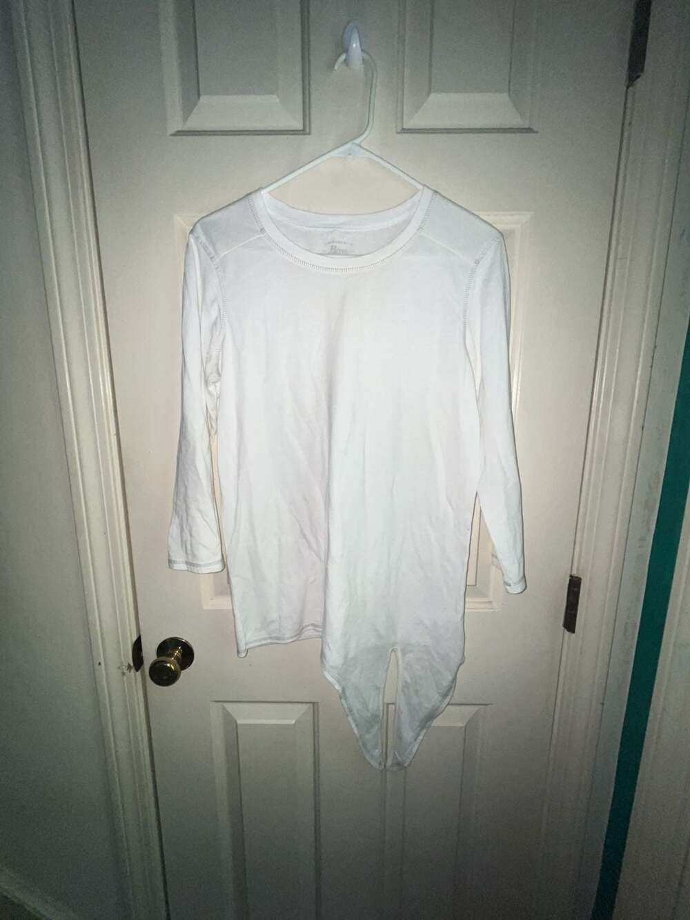 C.H. Bass & Co. Women's Long Sleeve Asymmetrical Tie-Front Tunic Top White